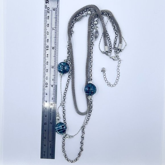 NWOT - Antiqued Silver Tone Three Strand Blue Glass Beaded 18” Necklace - Picture 7 of 7